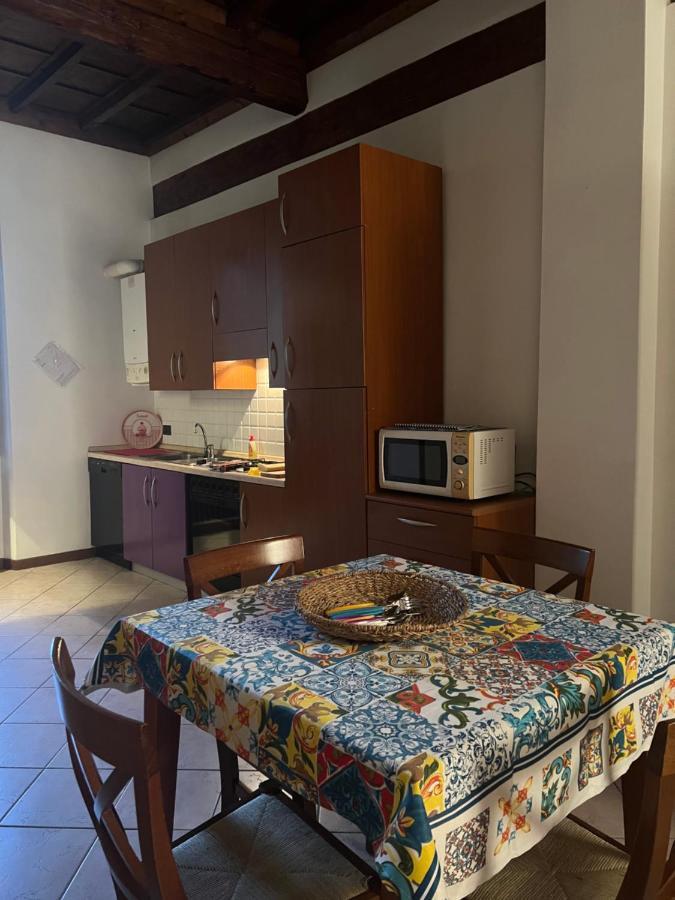 Energetic Apartments มานโตวา ภายนอก รูปภาพ
